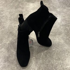 Blondo Black Leather waterproof boots 8.5